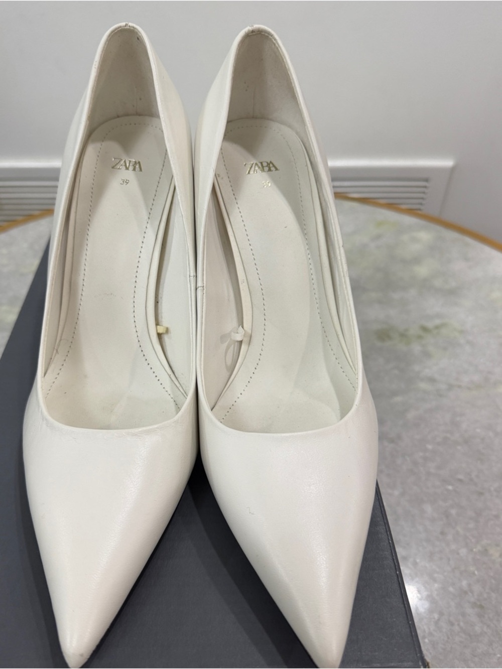 Zara Ivory Pointed-Toe Leather Pumps